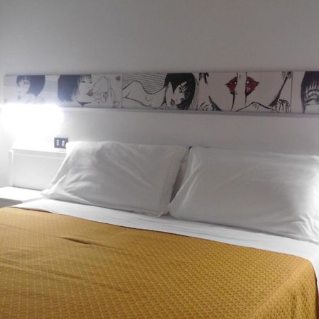Hotel Dolores Rimini Bagian luar foto
