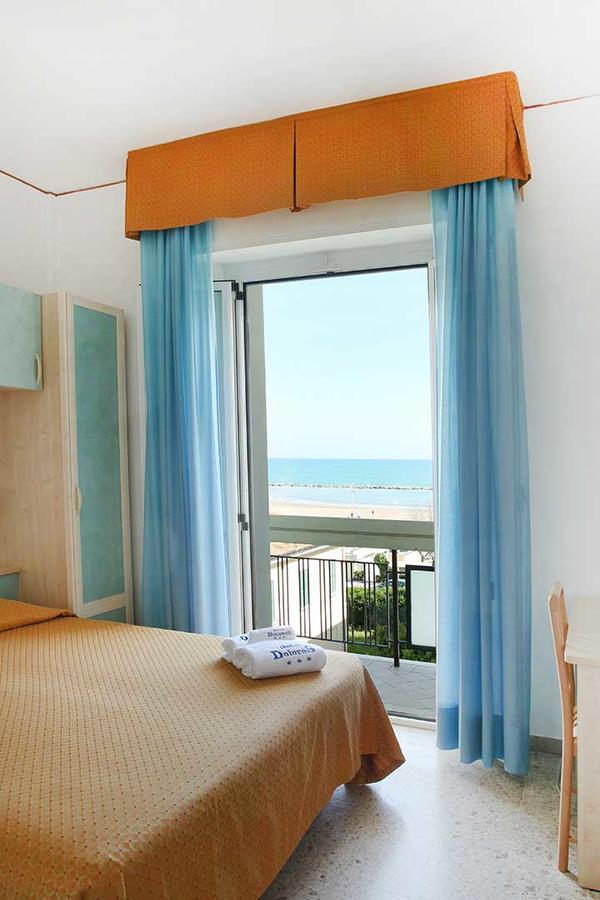 Hotel Dolores Rimini Bagian luar foto