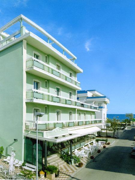 Hotel Dolores Rimini Bagian luar foto