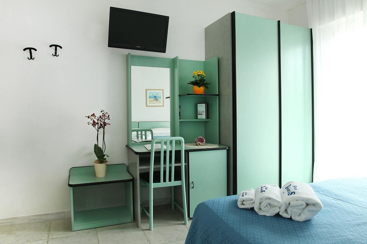 Hotel Dolores Rimini Bagian luar foto
