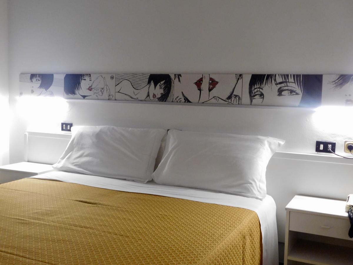 Hotel Dolores Rimini Bagian luar foto