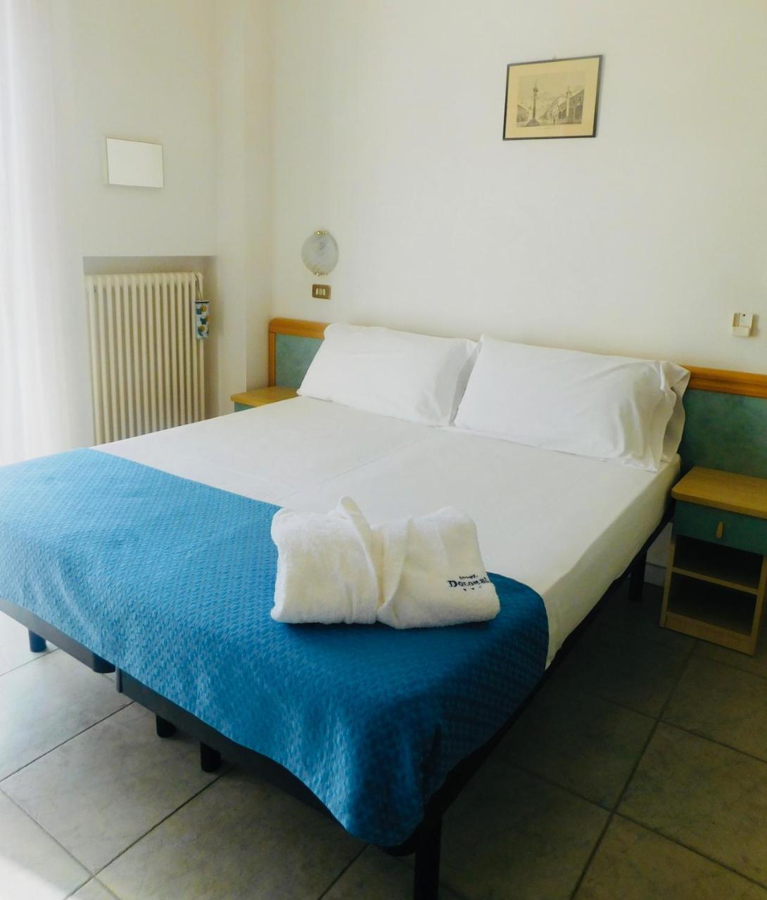Hotel Dolores Rimini Bagian luar foto
