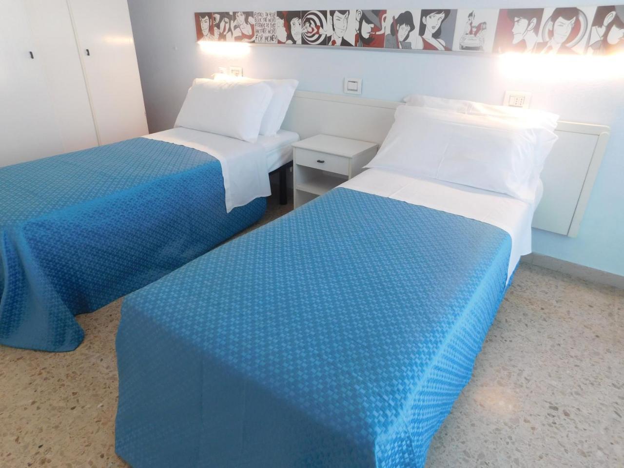 Hotel Dolores Rimini Bagian luar foto
